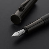 Graf von Faber-Castell, Füller, Guilloche, Black Edition - Schreib und Stil