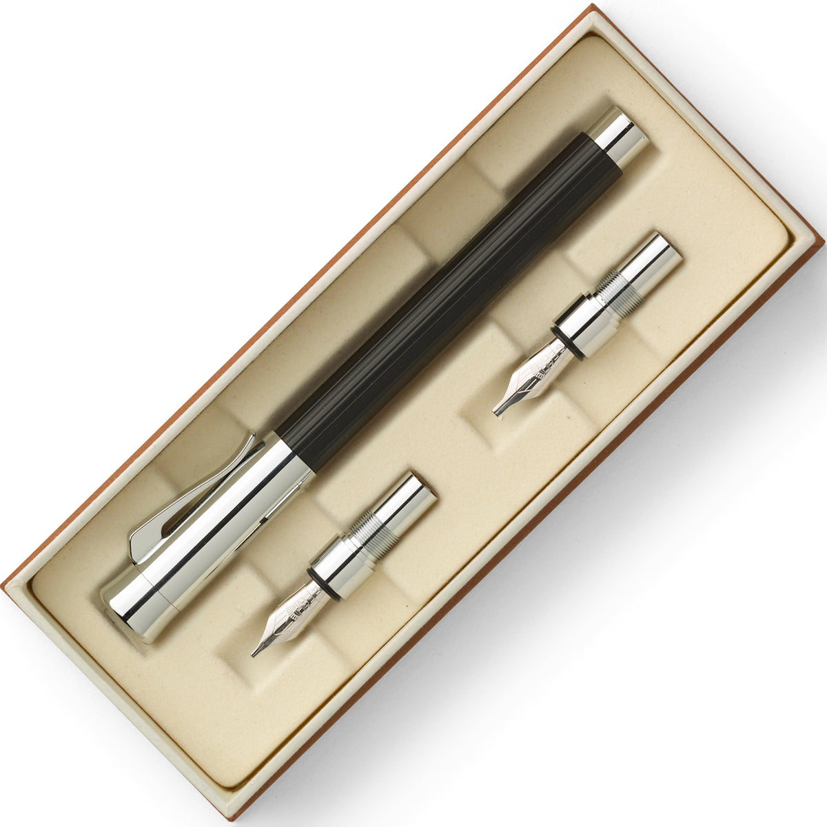 Graf von Faber-Castell, Füller, Tamitio, Kalligraphie Füller, Schwarz - Schreib und Stil